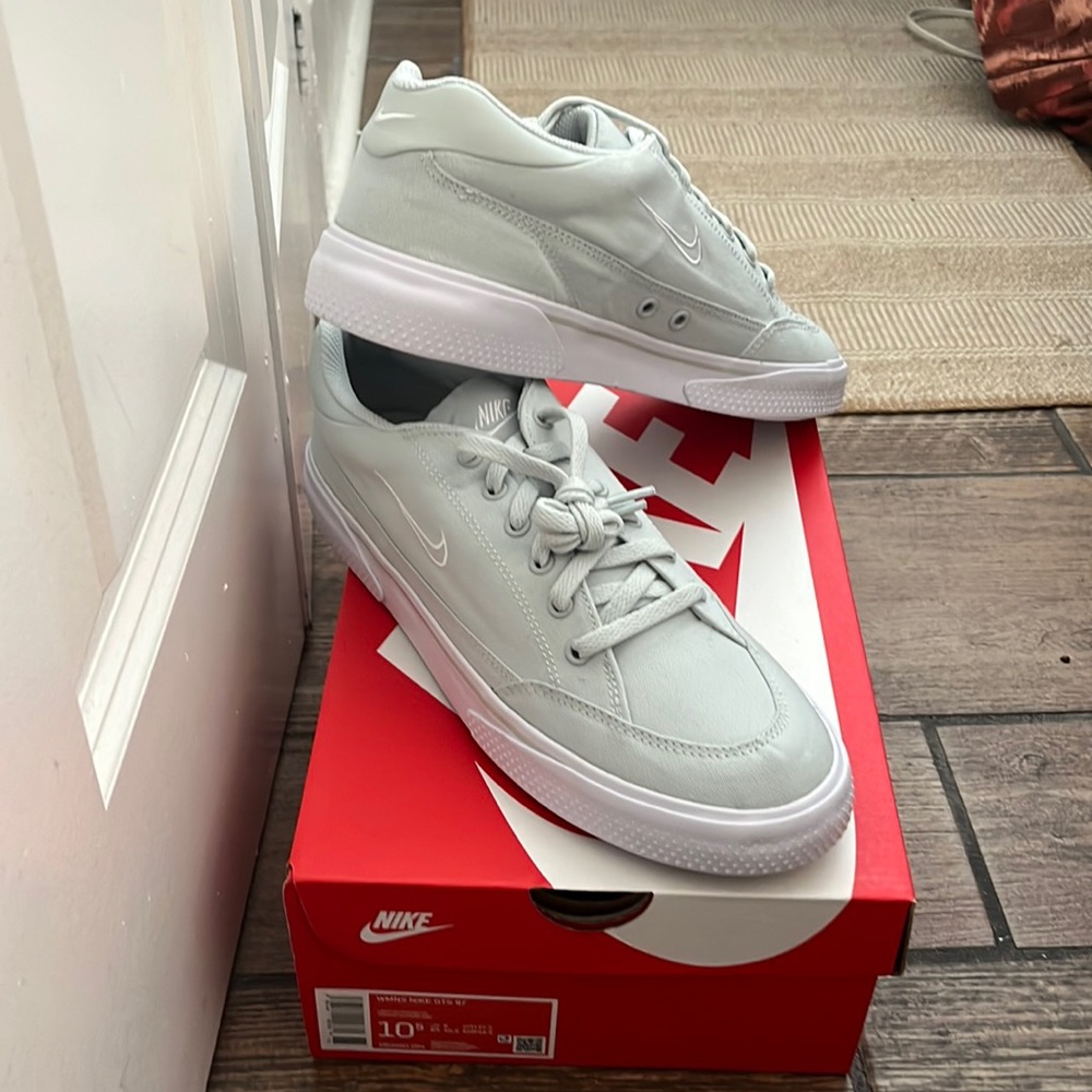 New NIKE GTS 97 (sizes 10, 10.5, 11.5)